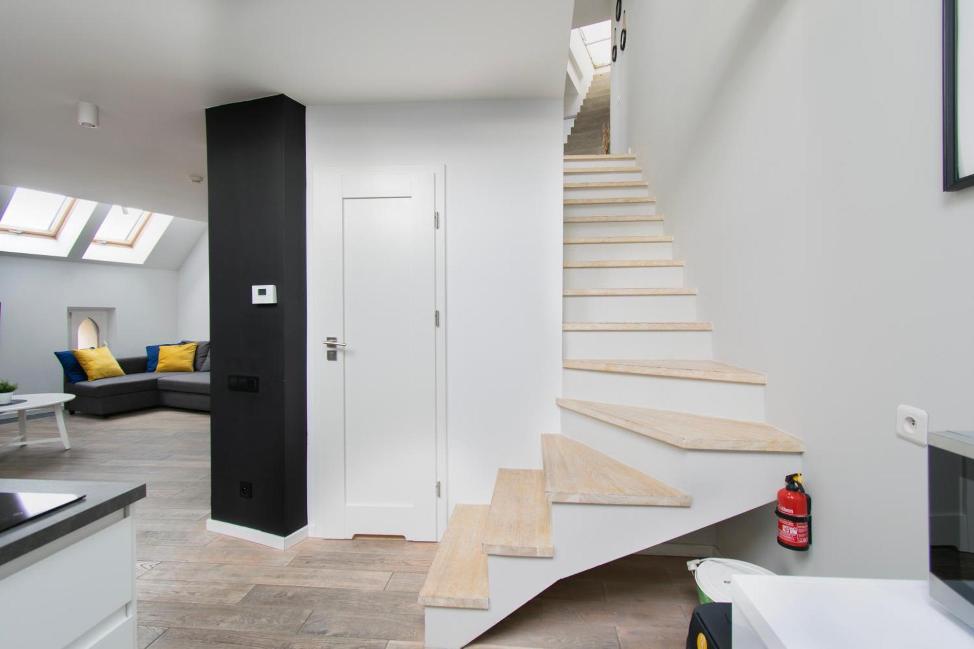Duplex In The Center Of Apartment *